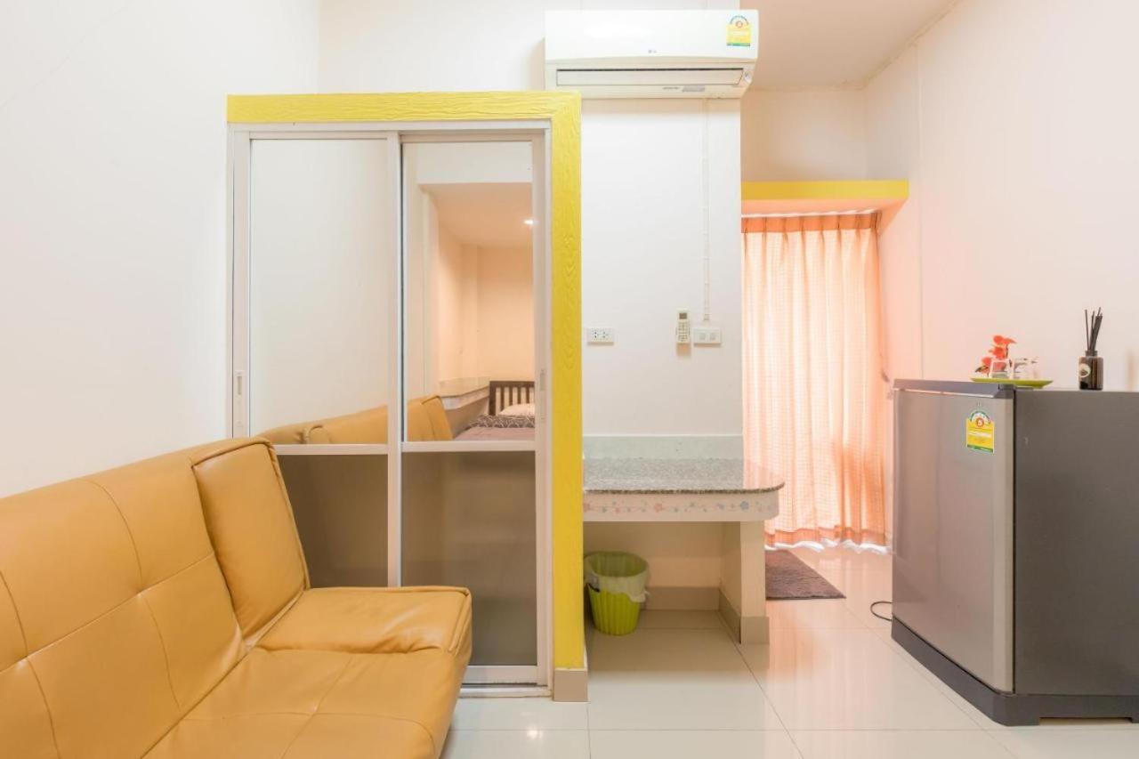 Oyo 75405 Ladda Place Bangkok Buitenkant foto