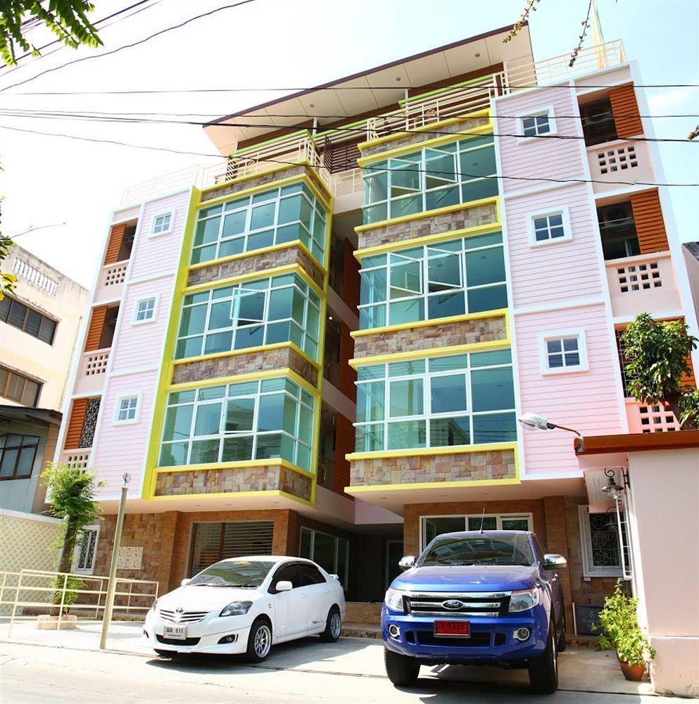 Oyo 75405 Ladda Place Bangkok Buitenkant foto